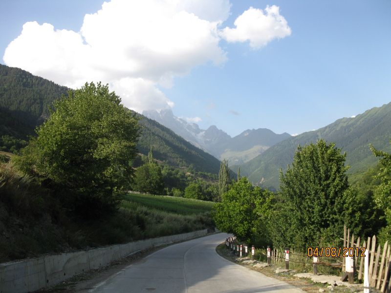 Berge_in_Svanetia Berge_in_Svanetia_Radlerpartnerin_gesucht